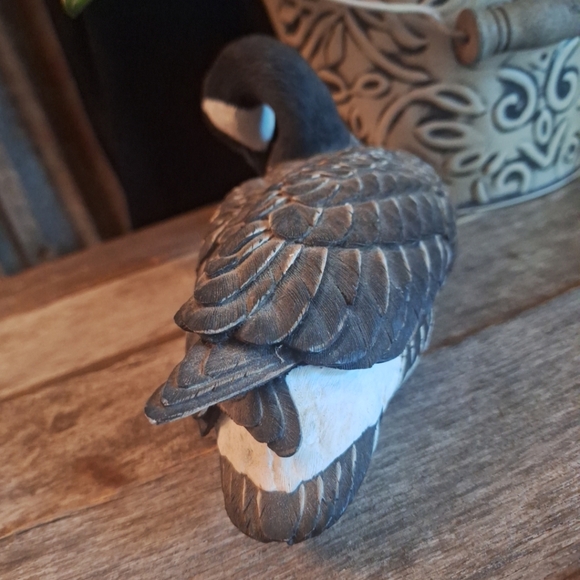 7in Resin Canadian Goose Firgure - Picture 4 of 7